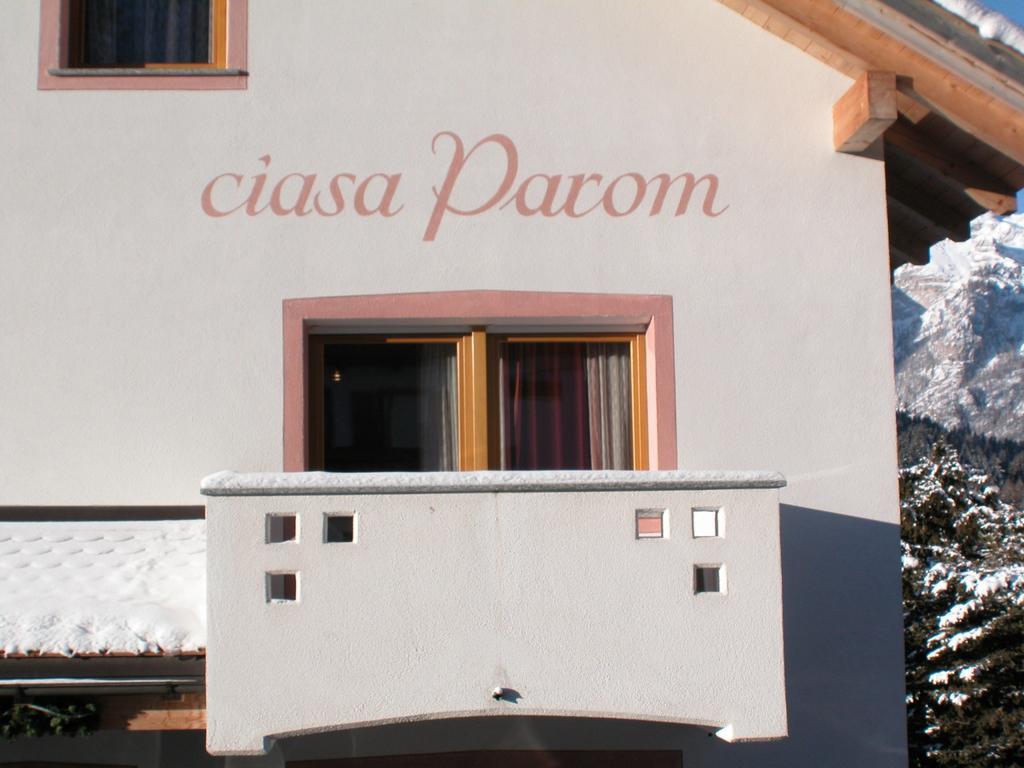 Ciasa Parom Apartment San Cassiano  Ngoại thất bức ảnh